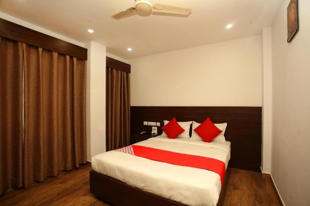 Oyo 525 Hotel Aloka Inn Rummindei Kültér fotó