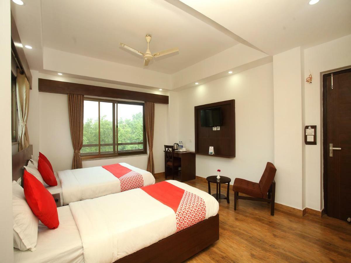 Oyo 525 Hotel Aloka Inn Rummindei Kültér fotó