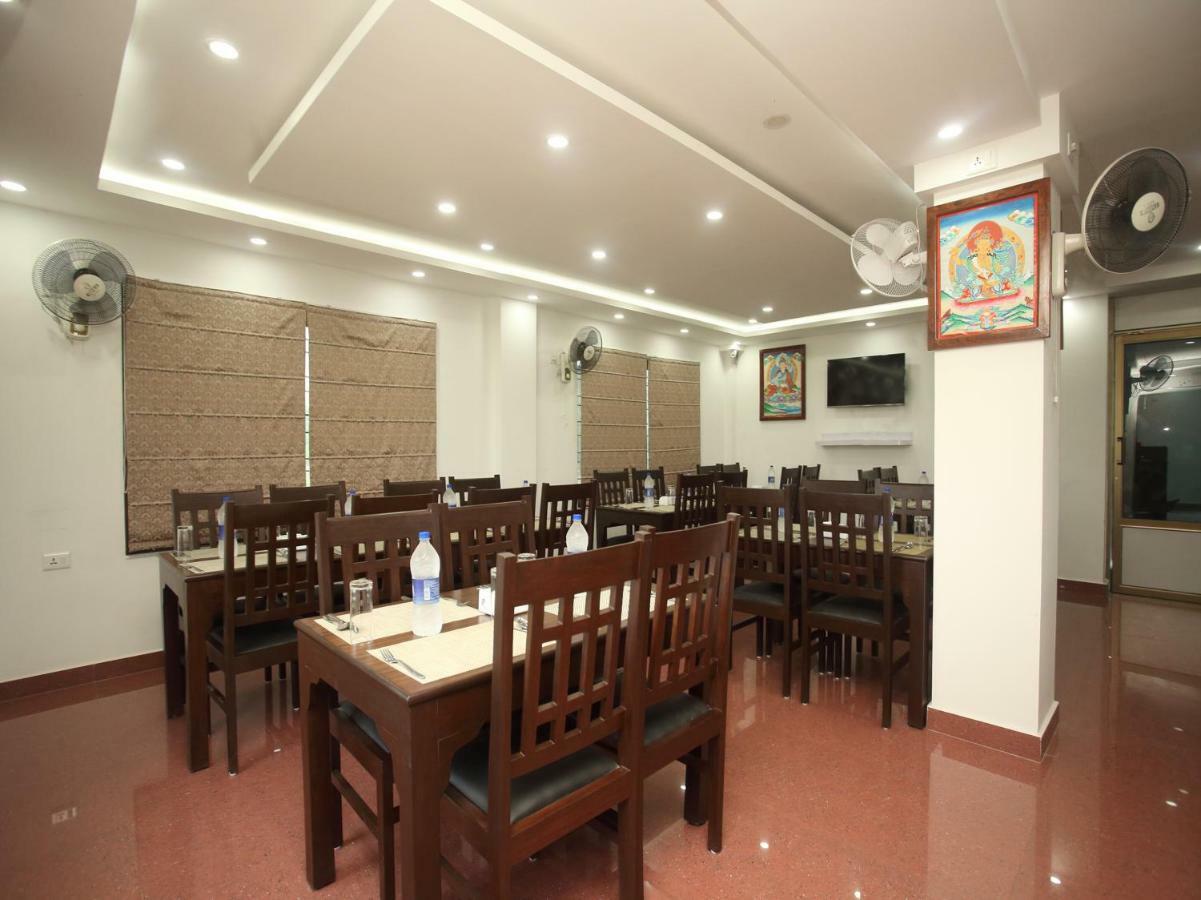 Oyo 525 Hotel Aloka Inn Rummindei Kültér fotó