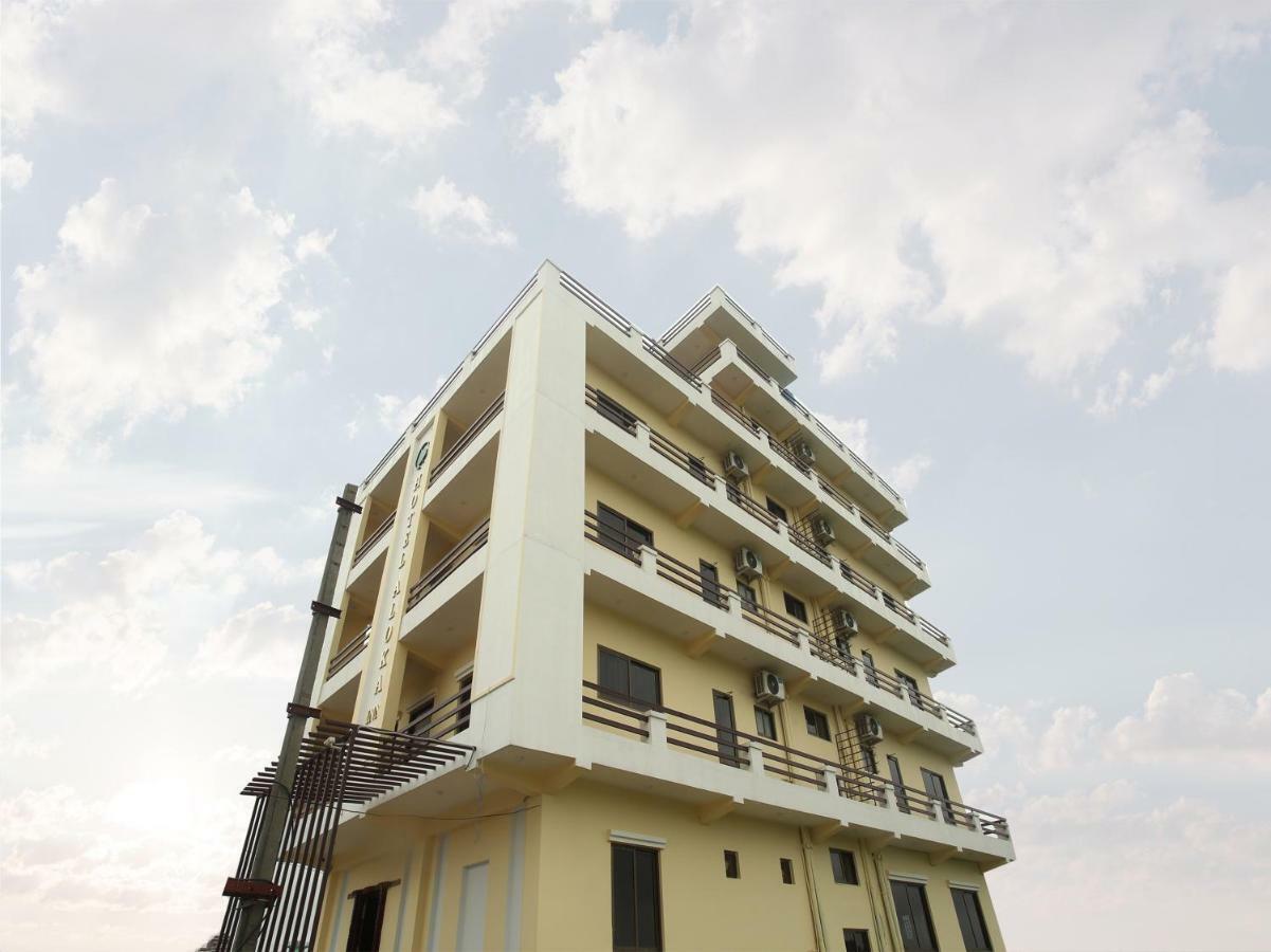 Oyo 525 Hotel Aloka Inn Rummindei Kültér fotó